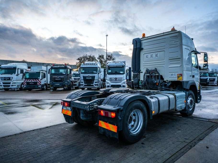 Volvo FMX 460 GLOB + HYDR Foto 4
