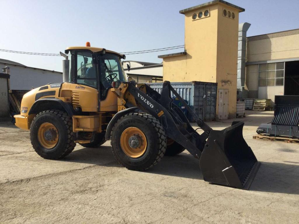 Volvo L45F Foto 1