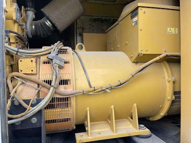 Caterpillar C 18 - 700 Foto 13