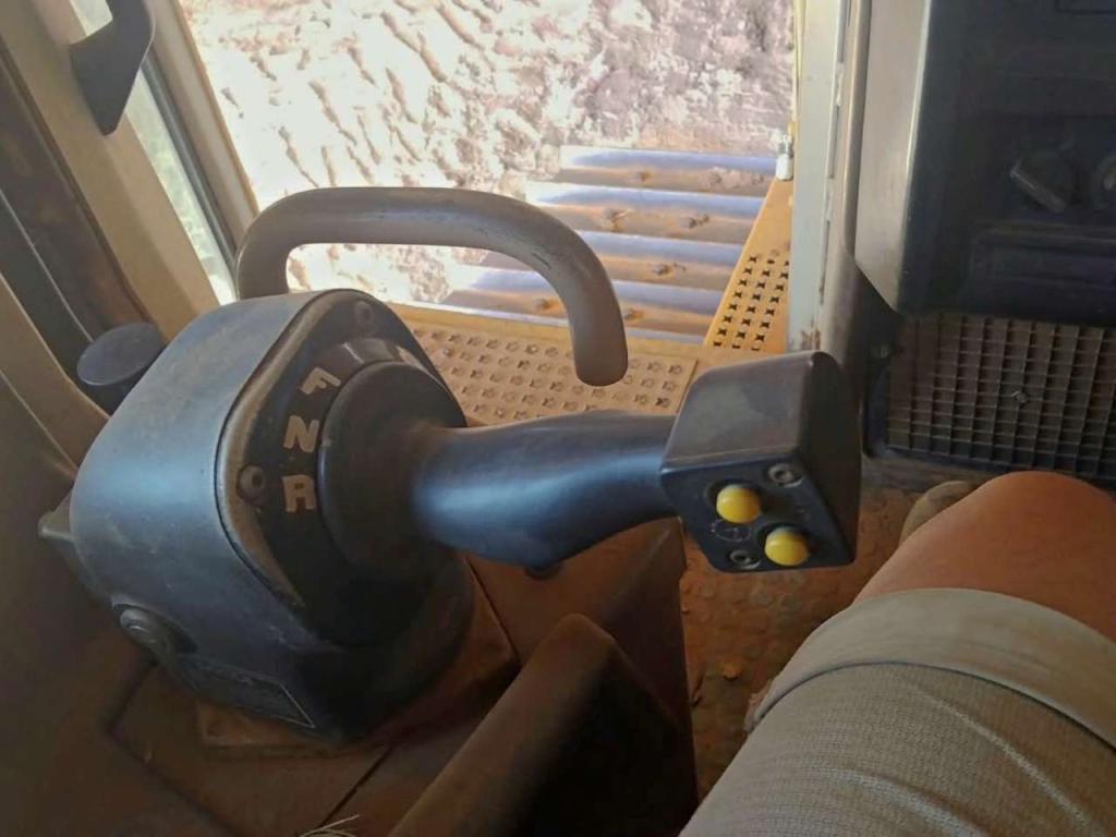Caterpillar D6RXL Foto 8