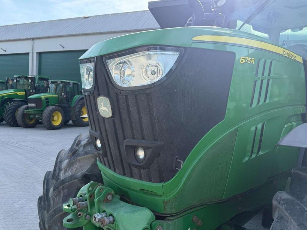 John Deere 6175R Foto 13