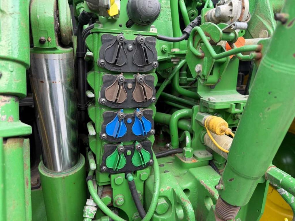 John Deere 6175R Foto 24
