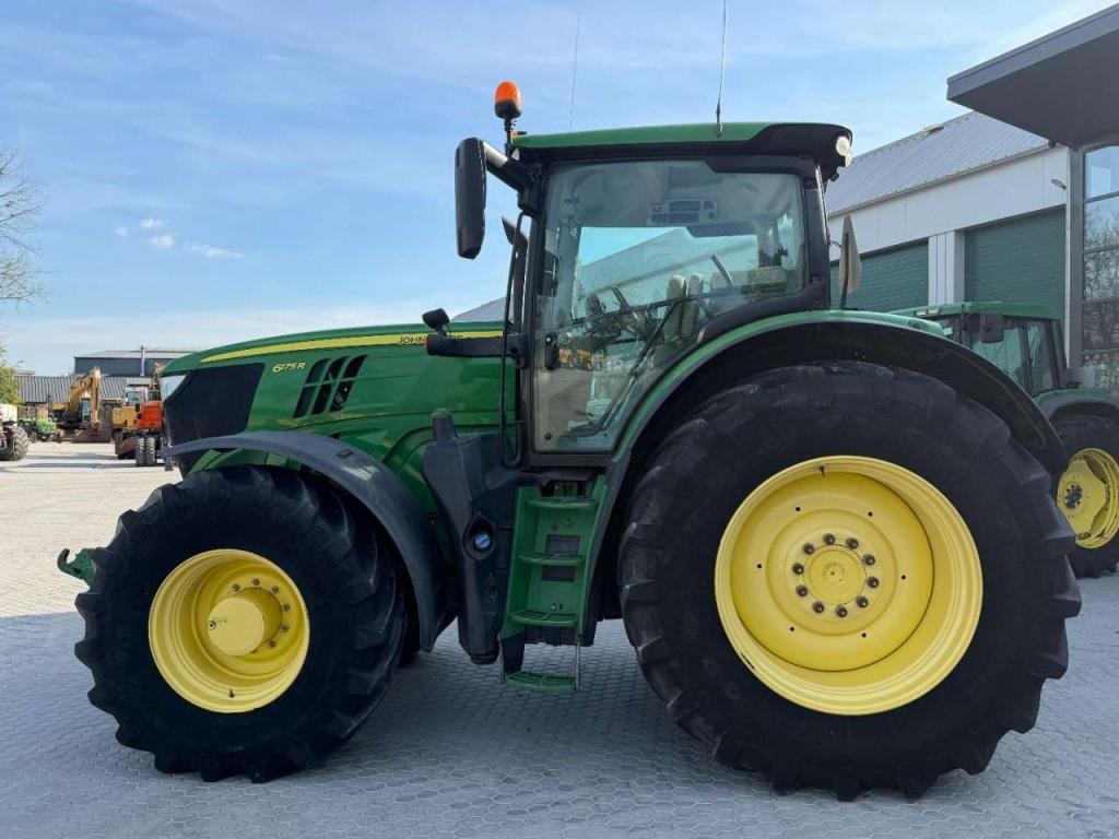 John Deere 6175R Foto 3