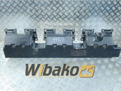 Komatsu SA6D125E-3 in vendita da Wibako