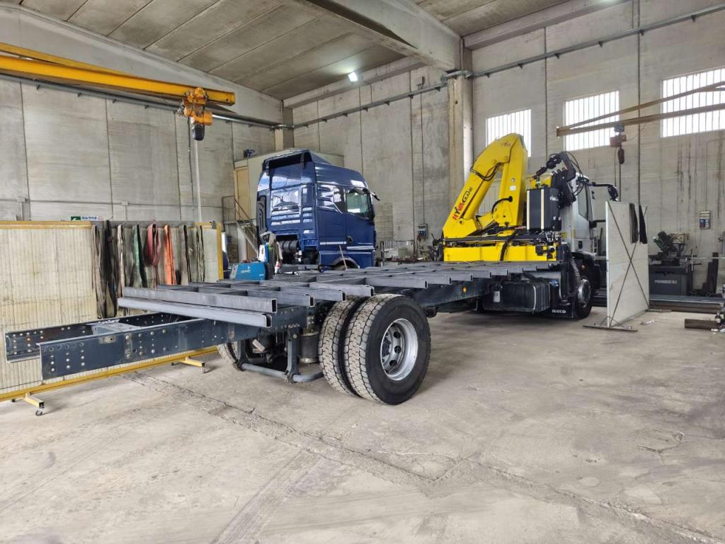 Iveco EUROCARGO 180E25K Foto 11