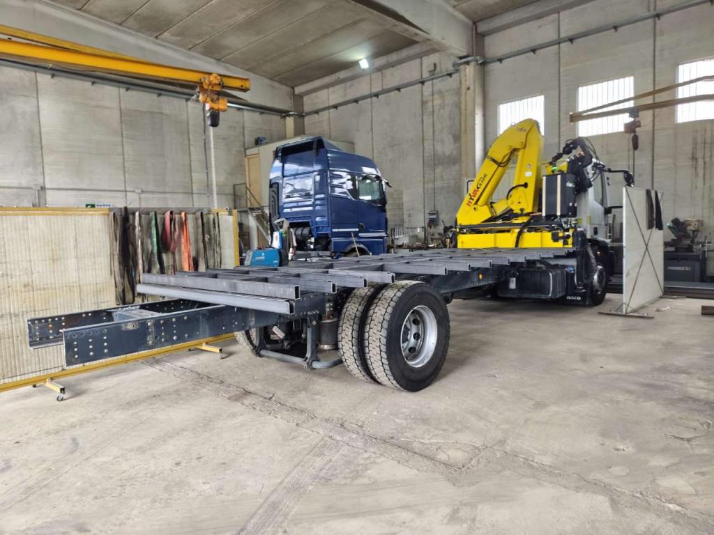 Iveco EUROCARGO 180E25K Foto 12