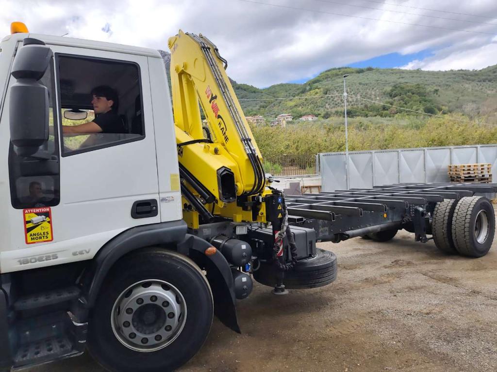 Iveco EUROCARGO 180E25K Foto 20