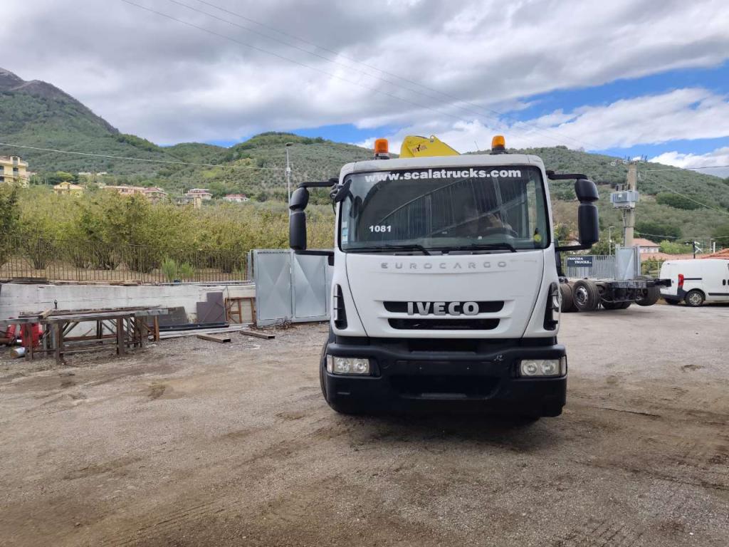 Iveco EUROCARGO 180E25K Foto 23