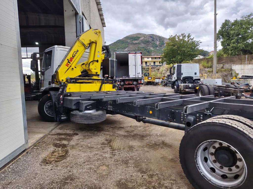 Iveco EUROCARGO 180E25K Foto 29
