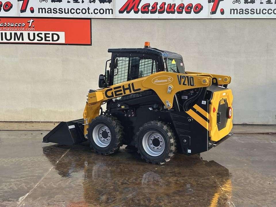 Gehl V210 HF Foto 3