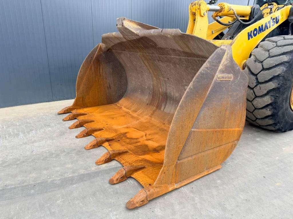 Komatsu WA470-8 Foto 17