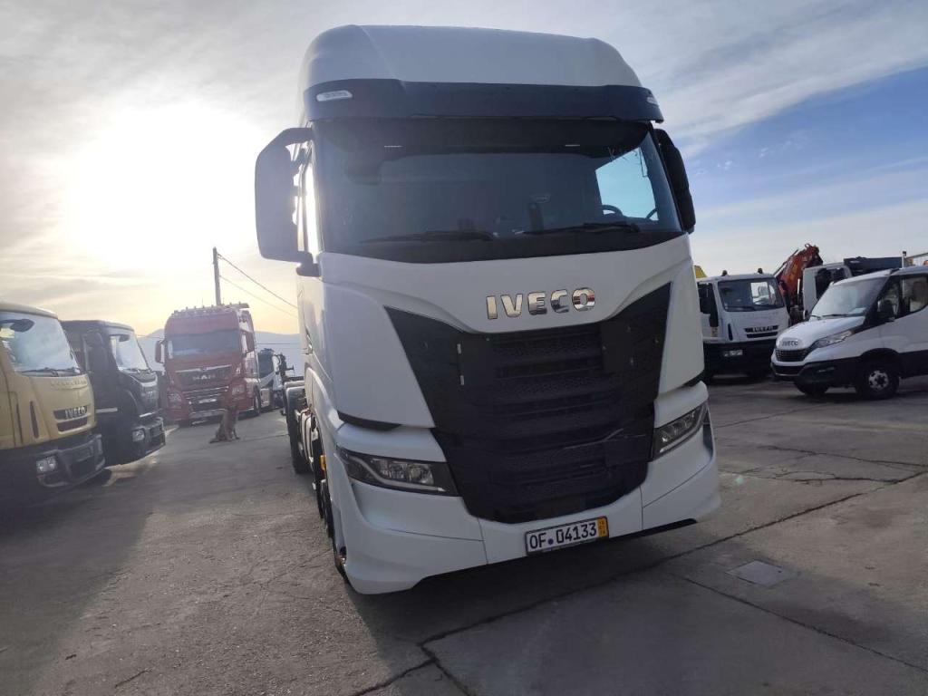 Iveco S-WAY 510 AS Foto 22