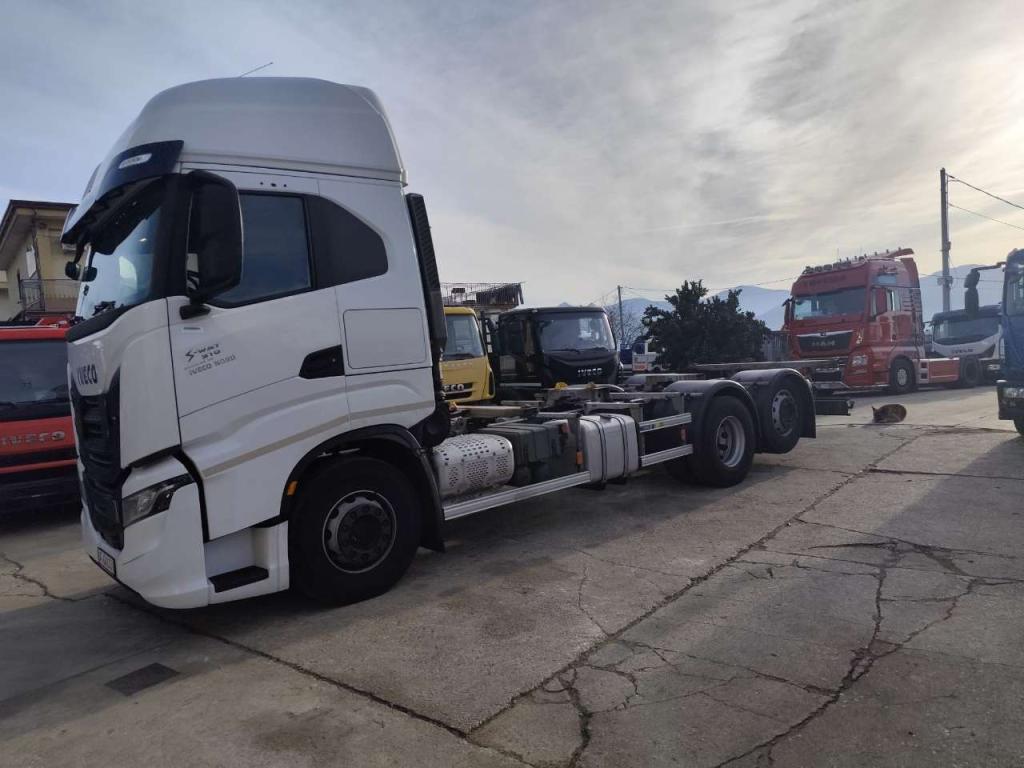 Iveco S-WAY 510 AS Foto 6