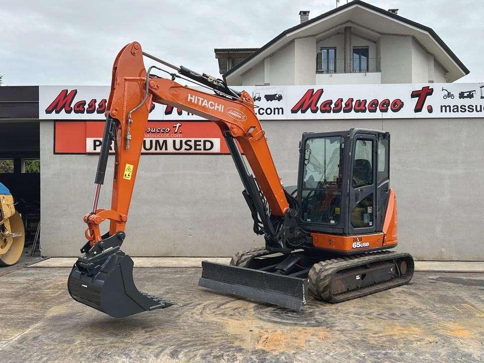 Hitachi ZX65USB-5 CLR Foto 1