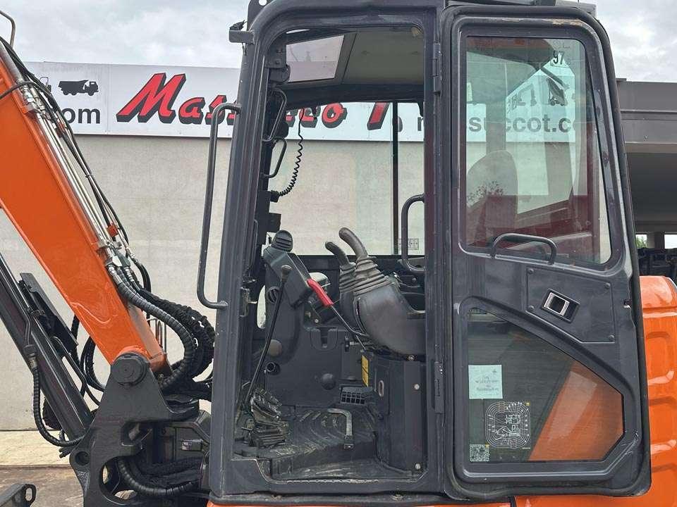 Hitachi ZX65USB-5 CLR Foto 14