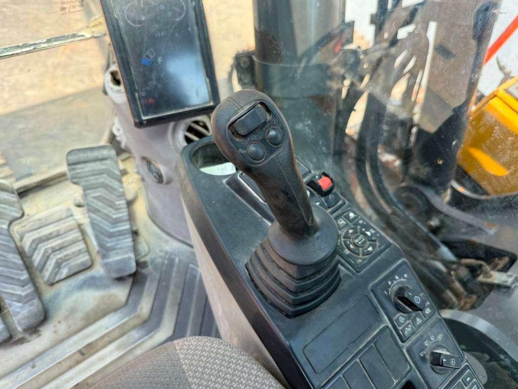 Volvo EC300EL - Hammer Lines / Automatic Greasing Foto 11