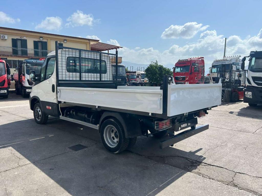 Iveco DAILY 35-120 Foto 13