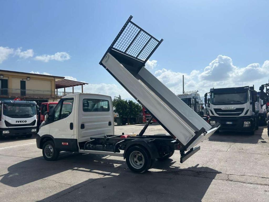 Iveco DAILY 35-120 Foto 20