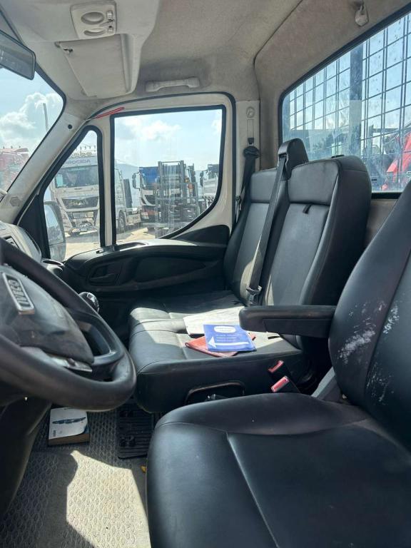 Iveco DAILY 35-120 Foto 3