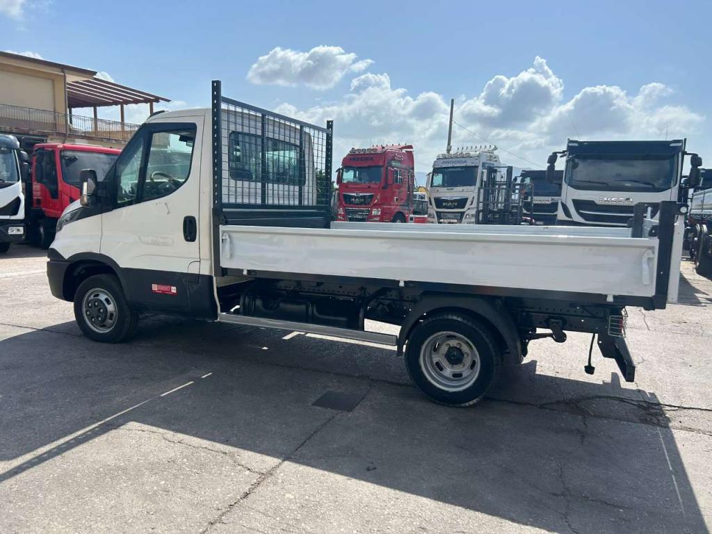 Iveco DAILY 35-120 Foto 7