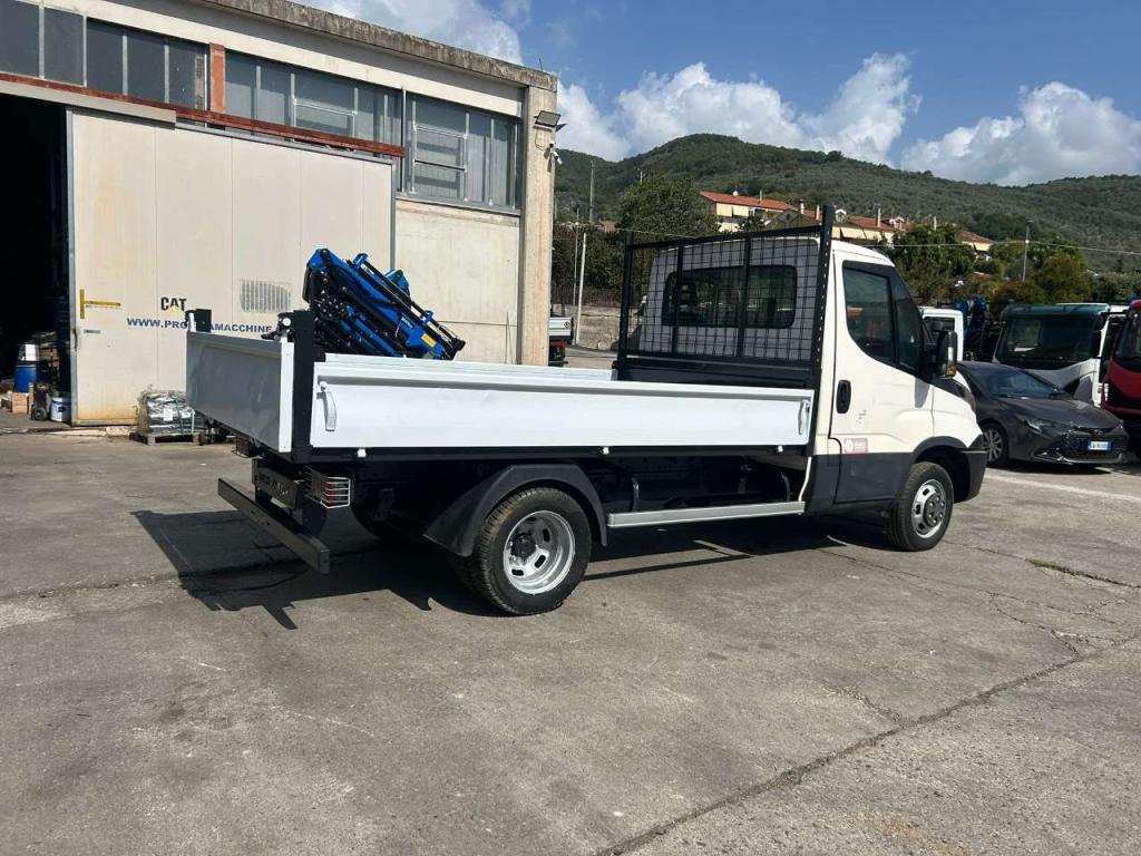 Iveco DAILY 35-120 Foto 8