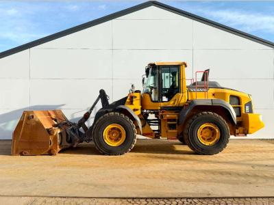 Volvo L110H - 3rd Function / Quick Coupler