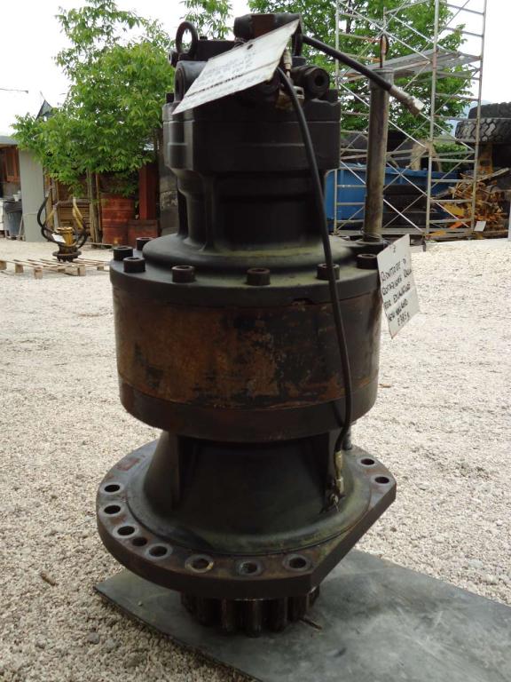 Riduttore di rotazione ralla per New Holland E385B Foto 1