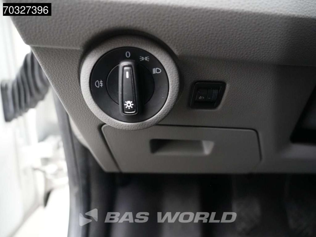 Volkswagen Transporter 110pk L2H1 Navi Airco Euro6 L2 Airco Foto 21