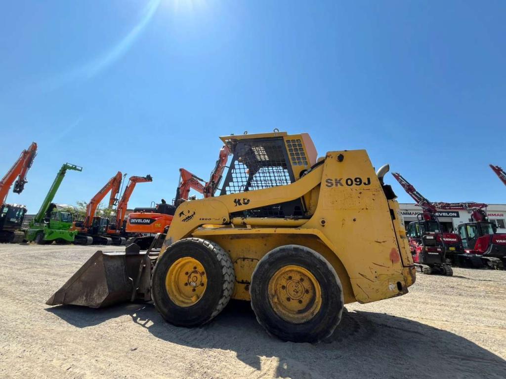 Komatsu SK 09 J Foto 7