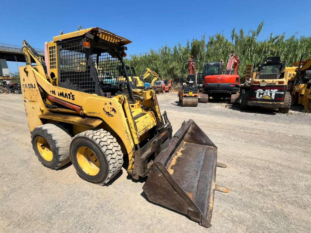Komatsu SK 09 J Foto 9