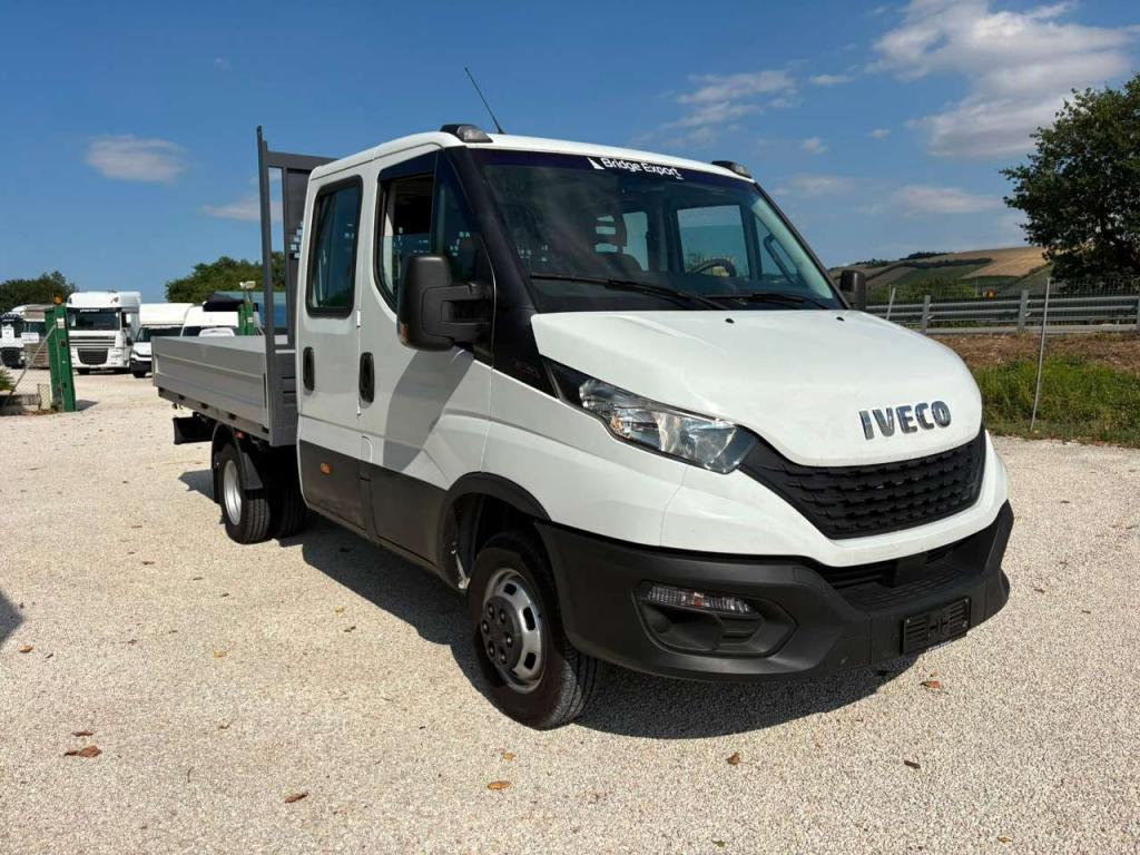 Iveco DAILY 35C16 doppia cabina 7 posti EURO 6 Foto 8