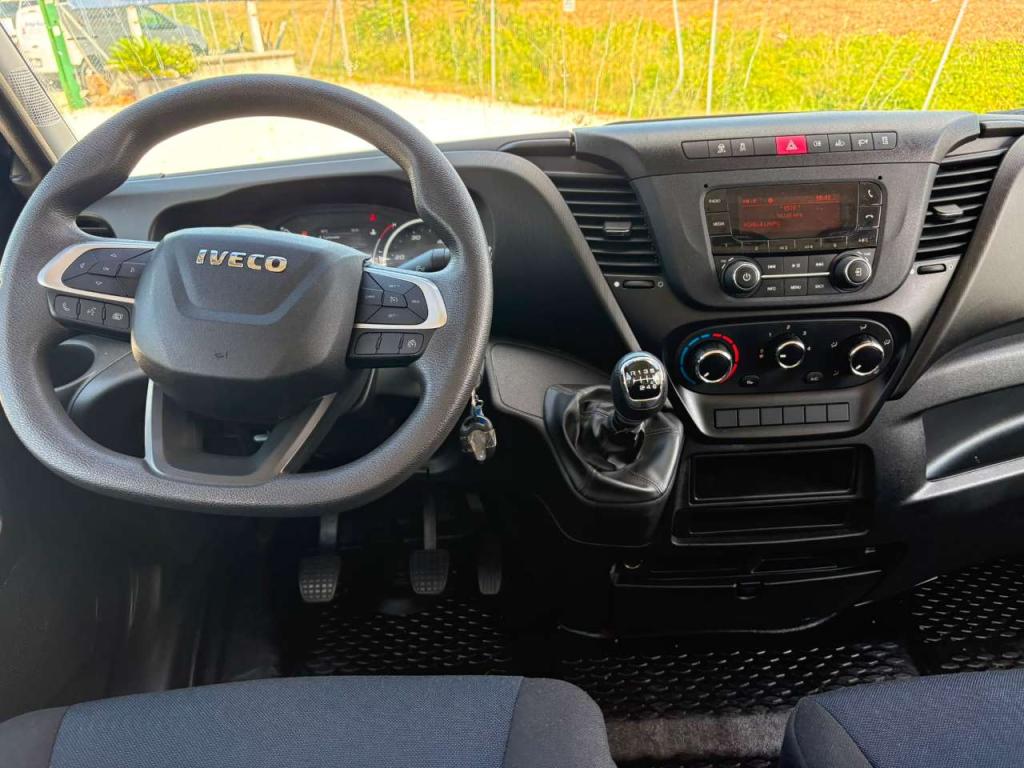 Iveco DAILY 35C16 doppia cabina 7 posti EURO 6 Foto 9