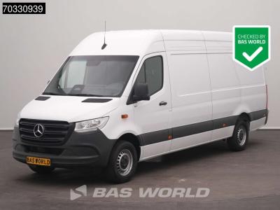 Mercedes-Benz Sprinter 317 CDI Automaat L3H2 170PK Trekhaak Navi Airco Cruise Camera 10inch MBUX CarPlay Parkeers in vendita da BAS World B.V.