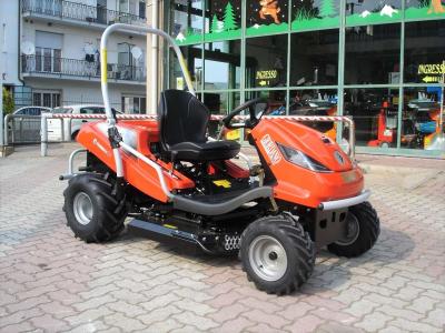 Efco TUAREG 92 EVO 4x4 - MOTORE B&S VANGUARD 21 Hp in vendita da Giordano Srl