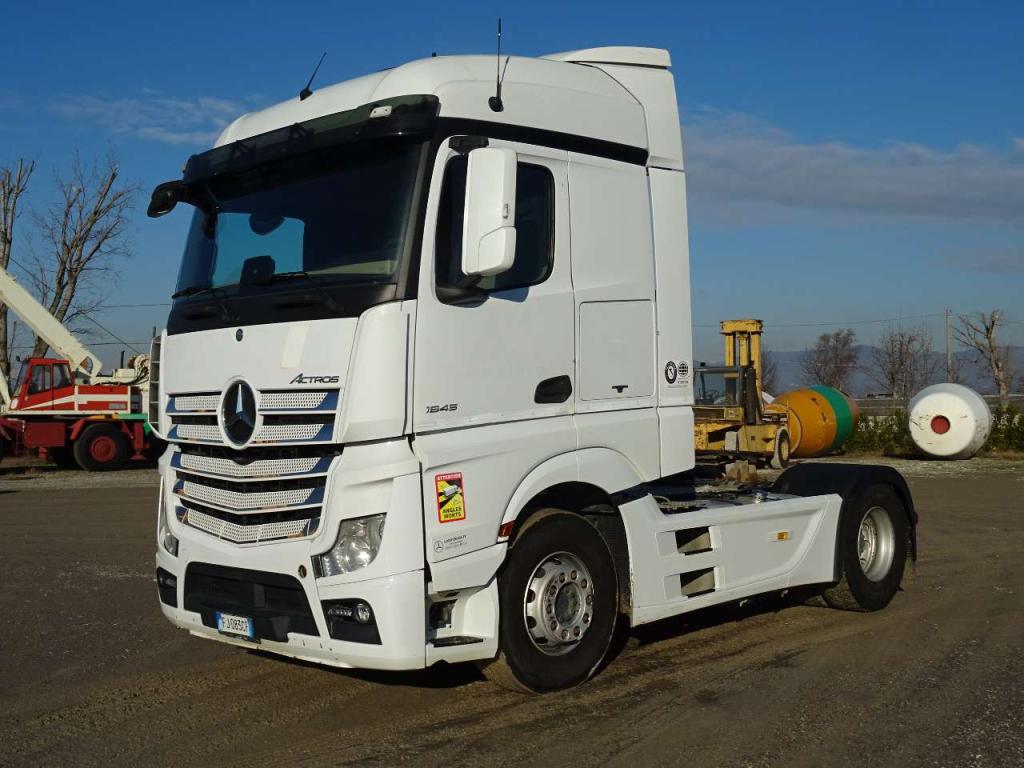 Mercedes-Benz ACTROS 1845 Foto 1
