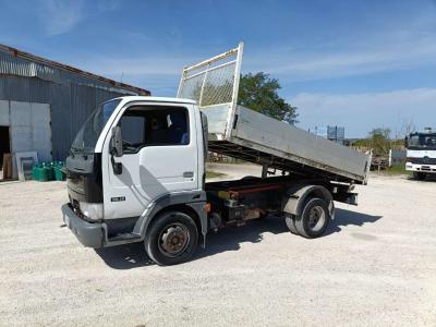 Nissan Cabstar 35.13 in vendita da Cingolani Macchine