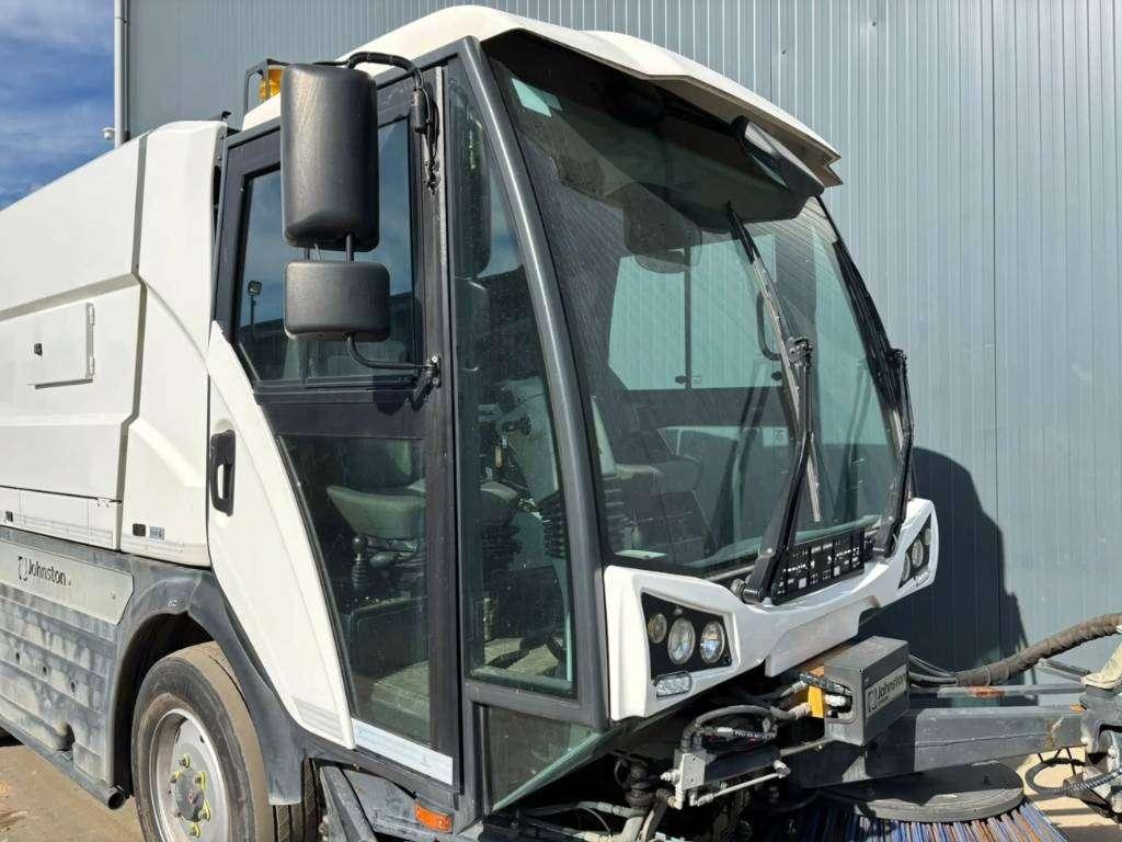 Johnston CX401 - 80km/h - sweeper Foto 18