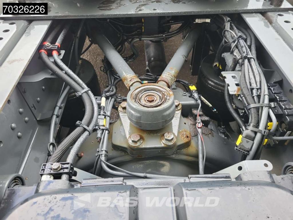 Daf XF 480 4X2 2x Tanks SSC Standklima Foto 14