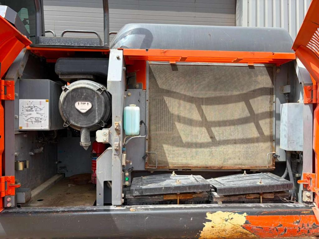Hitachi ZX210LC-6 Foto 28