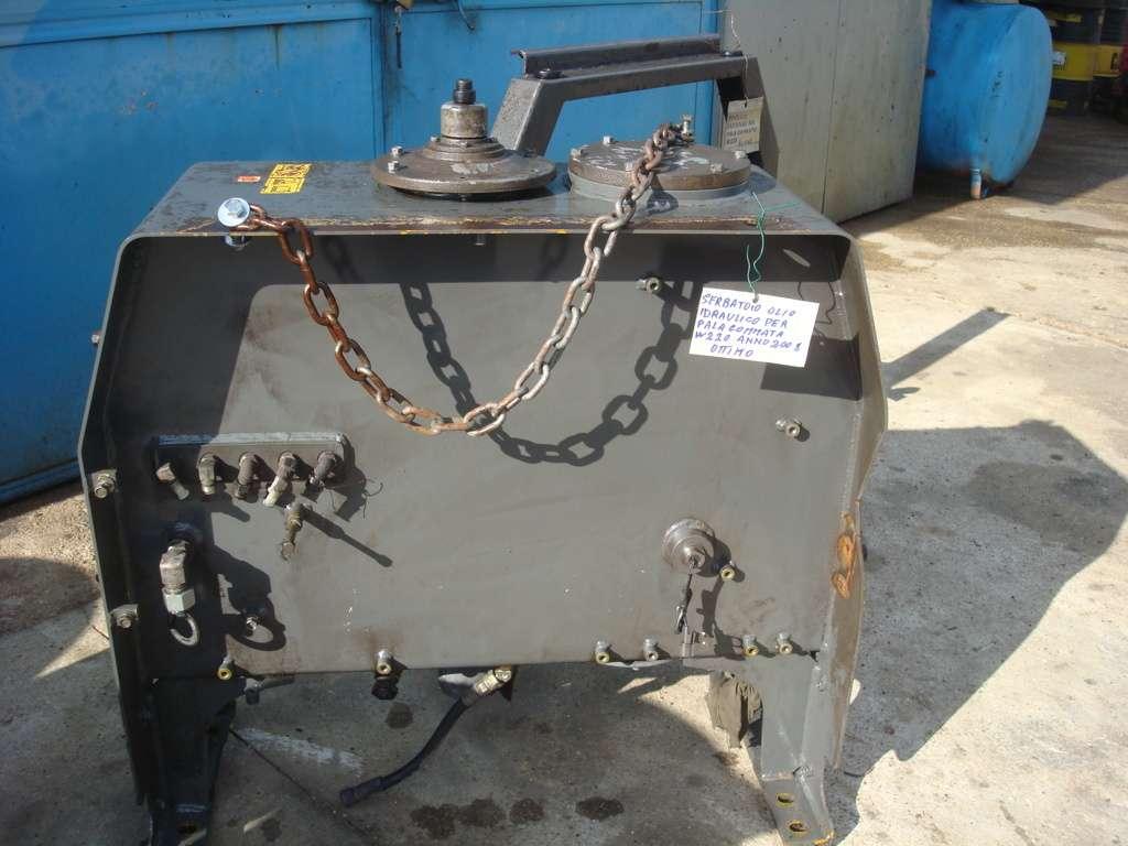 Serbatoio olio idraulico per PALA GOMMATA W220 Foto 1