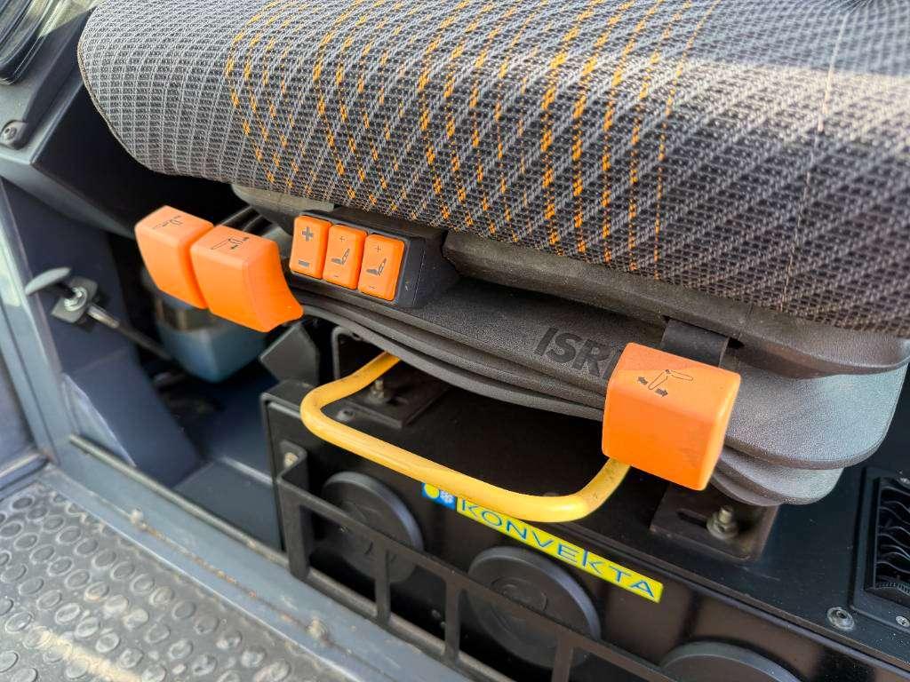 HBM - NOBAS BG110T-5  -  Front Blade + Ripper / TRIMBLE AS400 Foto 12
