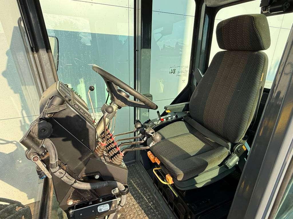 HBM - NOBAS BG110T-5  -  Front Blade + Ripper / TRIMBLE AS400 Foto 6