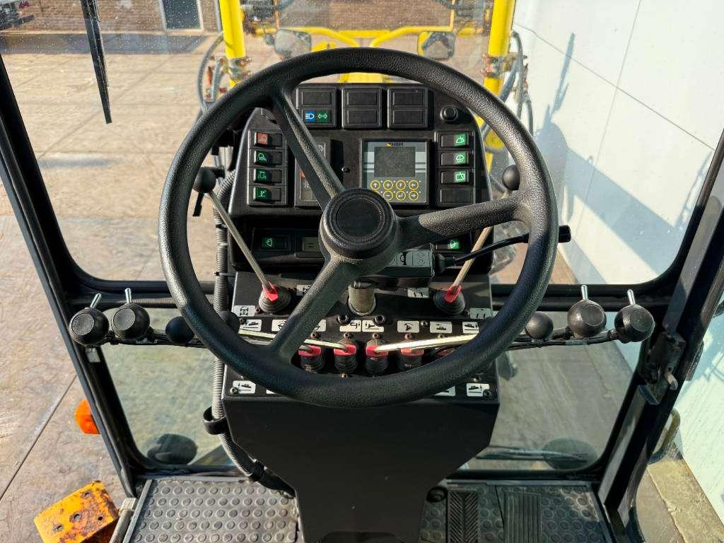HBM - NOBAS BG110T-5  -  Front Blade + Ripper / TRIMBLE AS400 Foto 7
