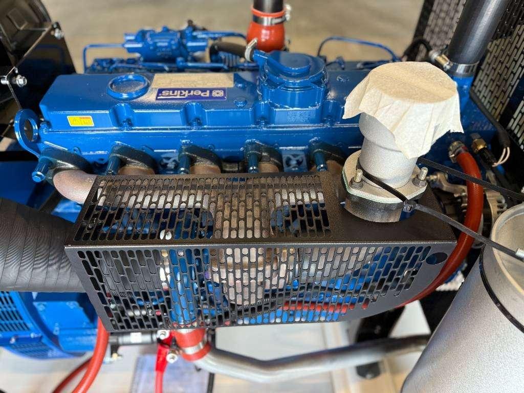 FG Wilson P220-3 - 220 kVA Open Genset - DPX-16012-O Foto 15