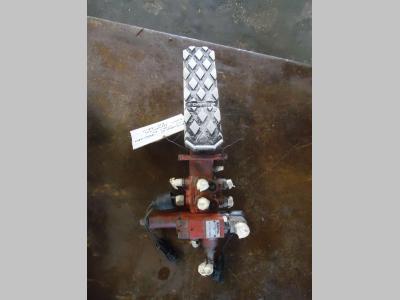 Pedale freno per Fiat Hitachi FR160 in vendita da OLM 90 Srl