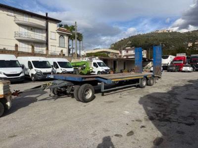 De Angelis 3 assi in vendita da Ferrara Veicoli