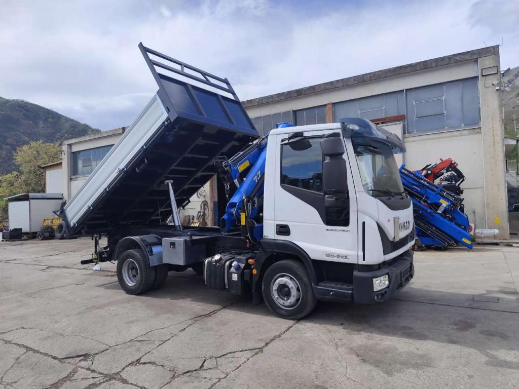 Iveco EUROCARGO 120-210L Foto 3