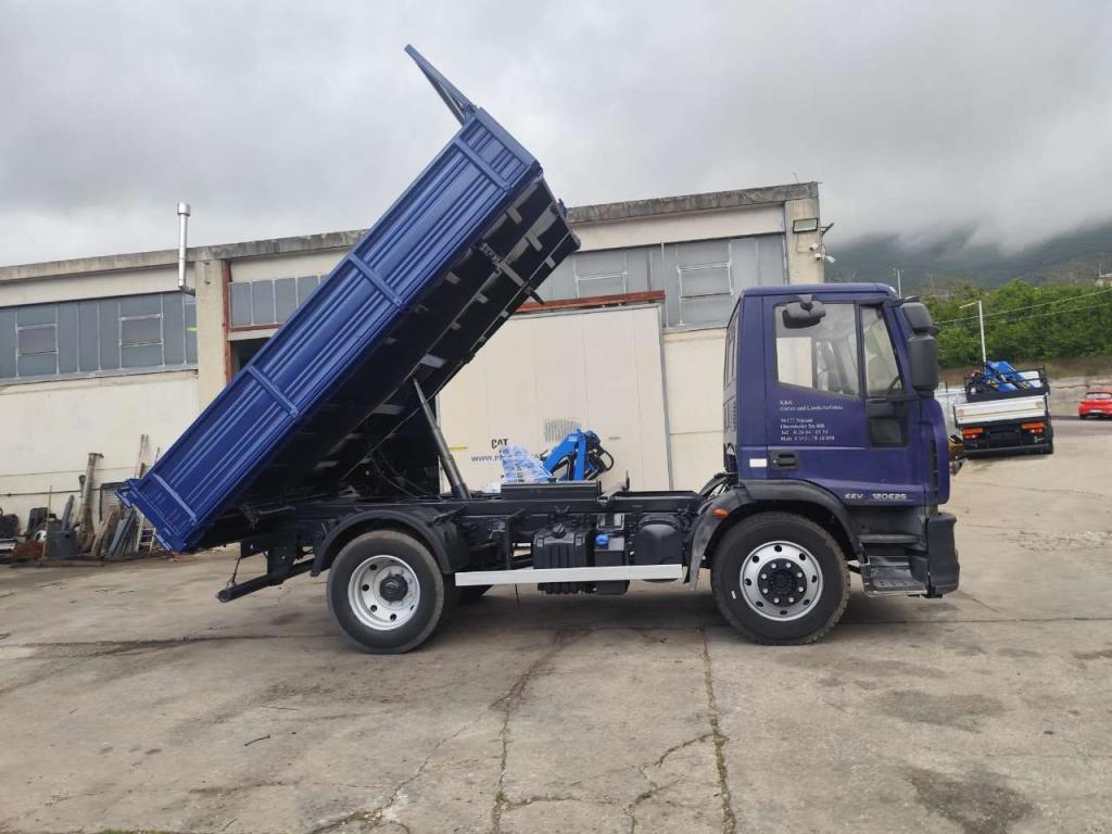 Iveco EUROCARGO 120E25K Foto 28