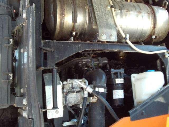 Hitachi ZW220-6 Foto 14