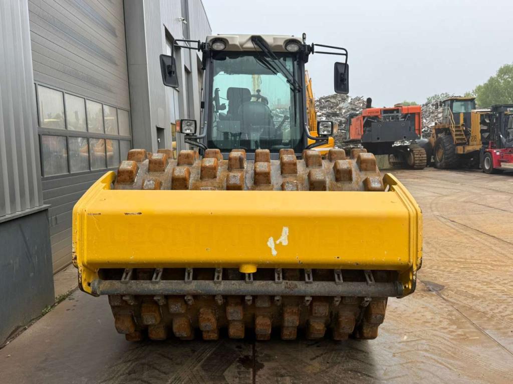 Hamm H13i Padfoot compactor Foto 9